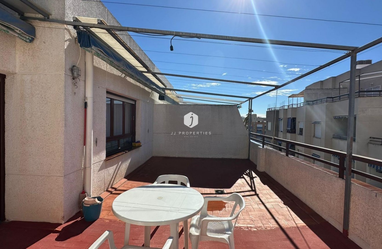 Aus zweiter Hand - Penthouse -
Torrevieja - Estacion de autobuses