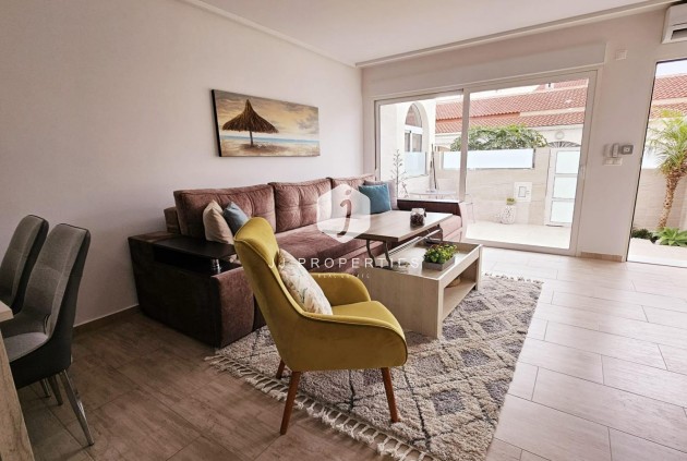 Resale - Duplex -
Torrevieja - La siesta