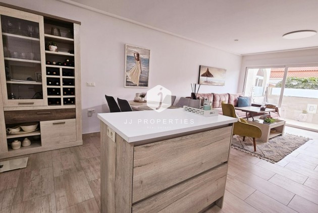 Resale - Duplex -
Torrevieja - La siesta