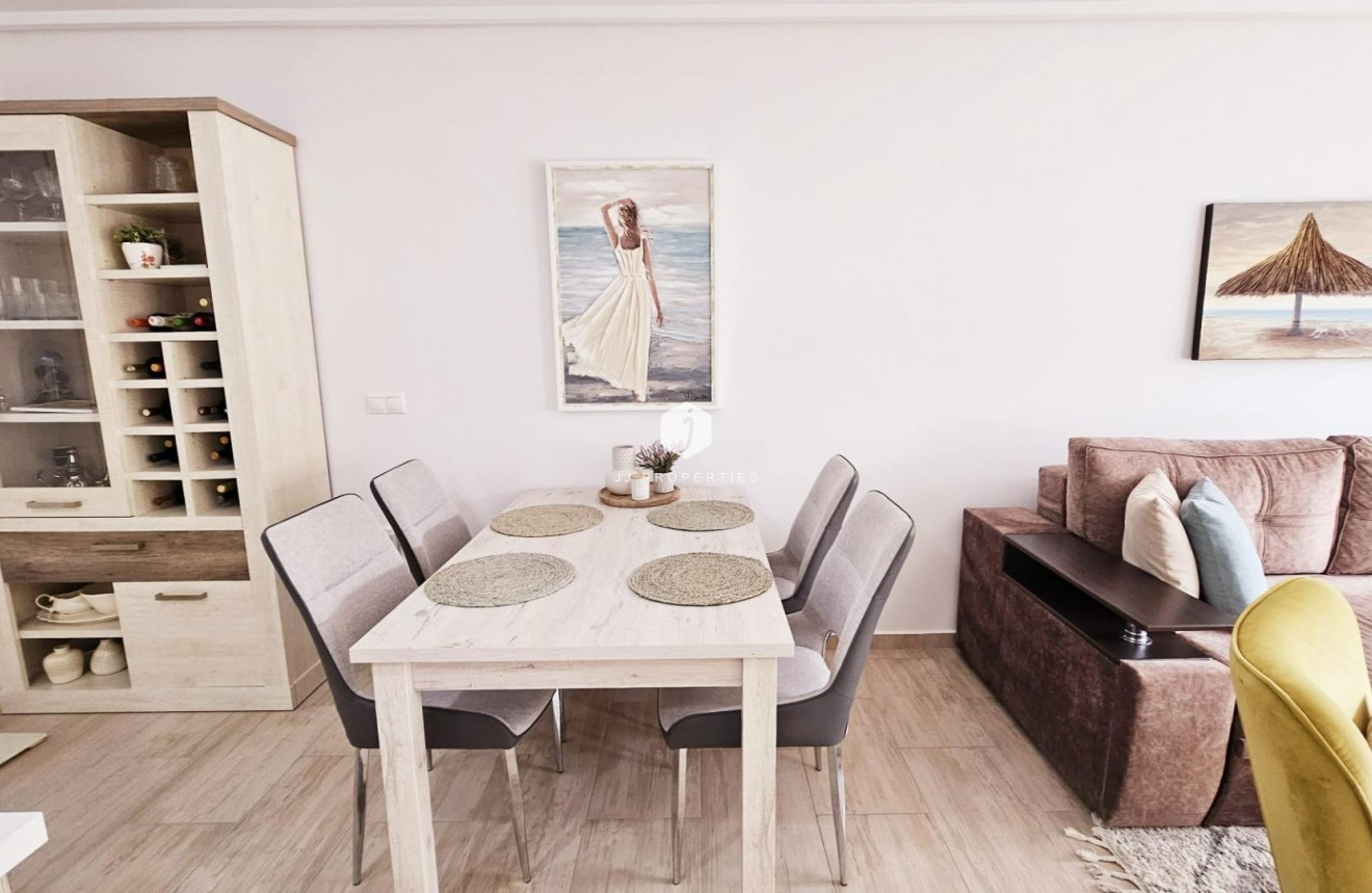 Resale - Duplex -
Torrevieja - La siesta