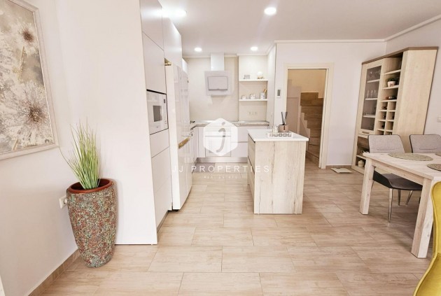 Resale - Duplex -
Torrevieja - La siesta