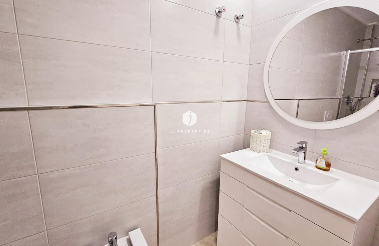 Resale - Duplex -
Torrevieja - La siesta