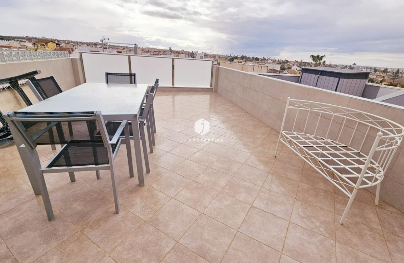 Resale - Duplex -
Torrevieja - La siesta