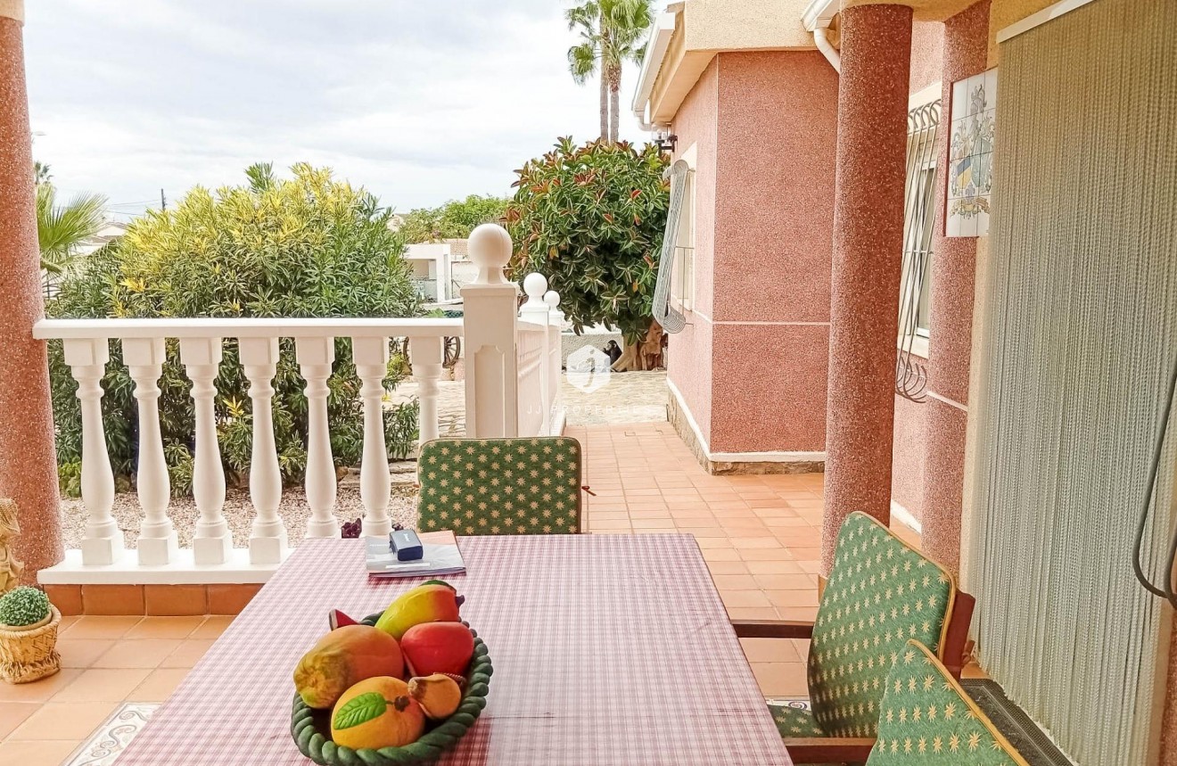 Z drugiej ręki - Villa -
Torrevieja - La Siesta - El Salado - Torreta