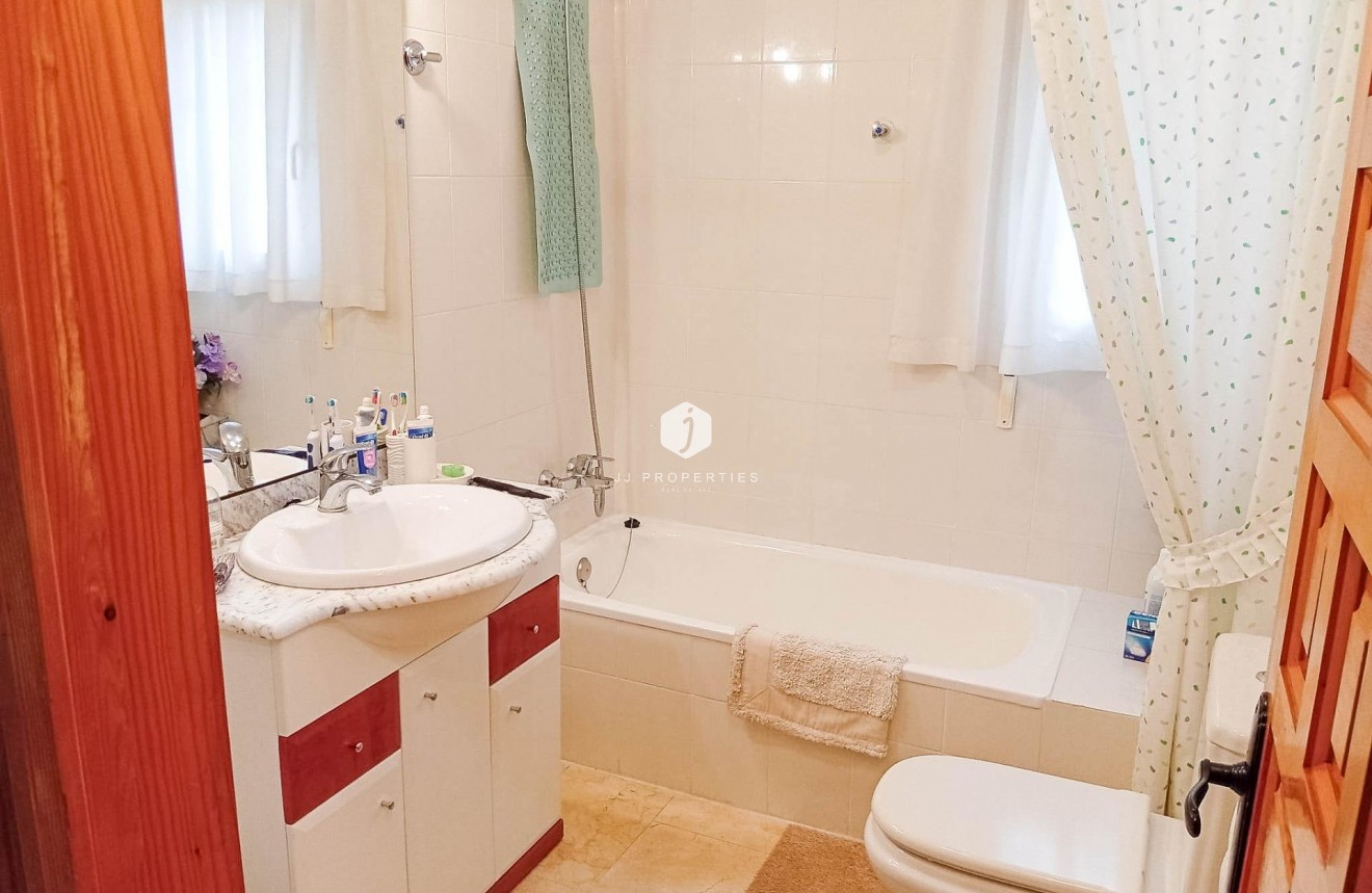 Z drugiej ręki - Villa -
Torrevieja - La Siesta - El Salado - Torreta