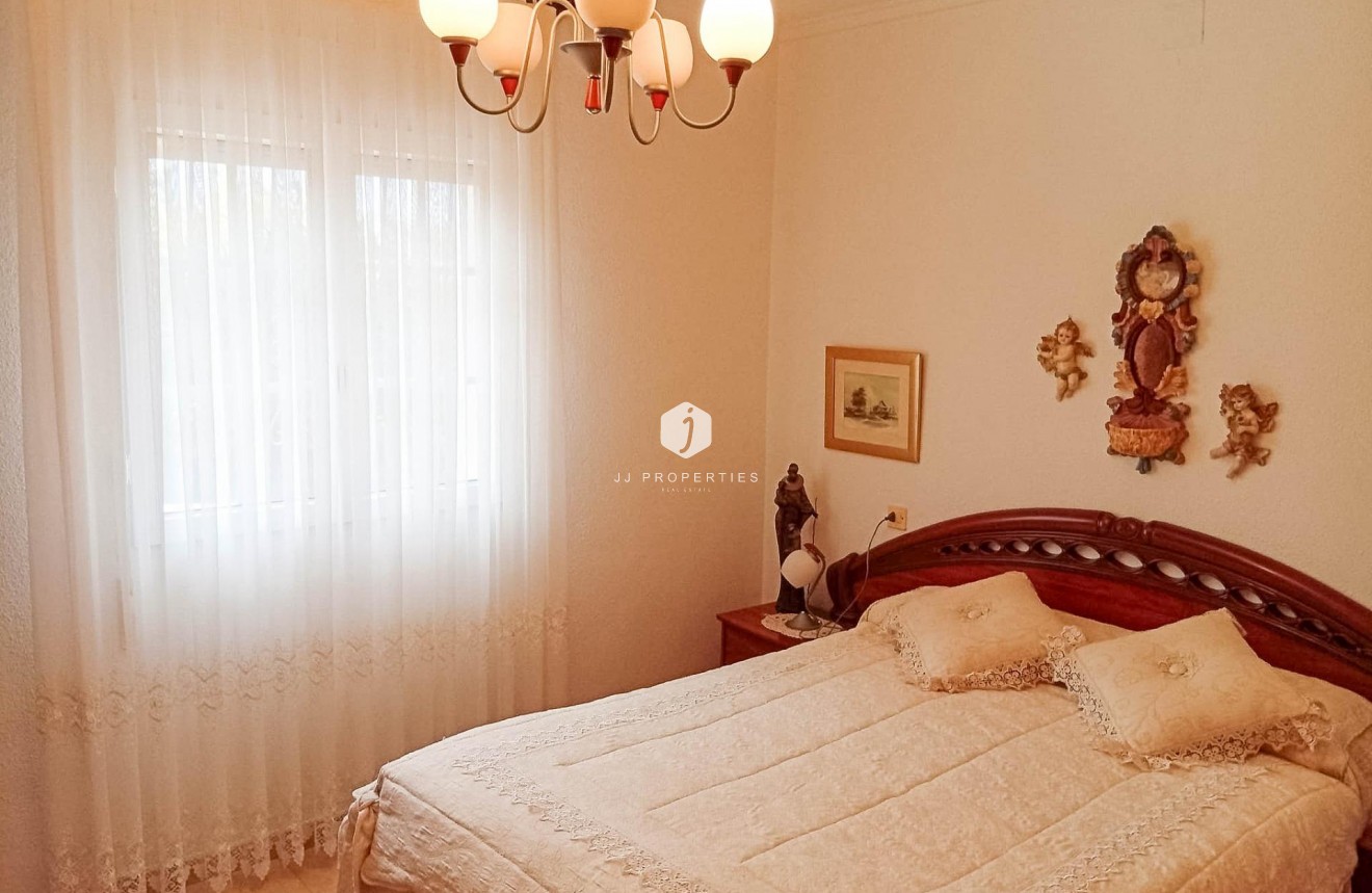 Z drugiej ręki - Villa -
Torrevieja - La Siesta - El Salado - Torreta