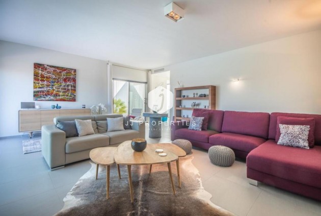 Resale - Villa -
Orihuela Costa - Costa Blanca