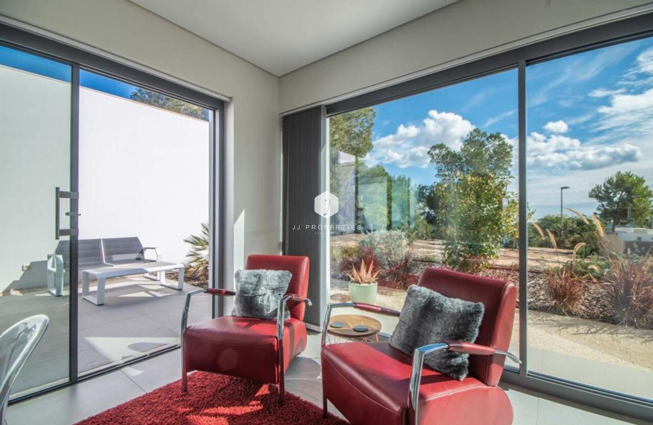 Resale - Villa -
Orihuela Costa - Costa Blanca