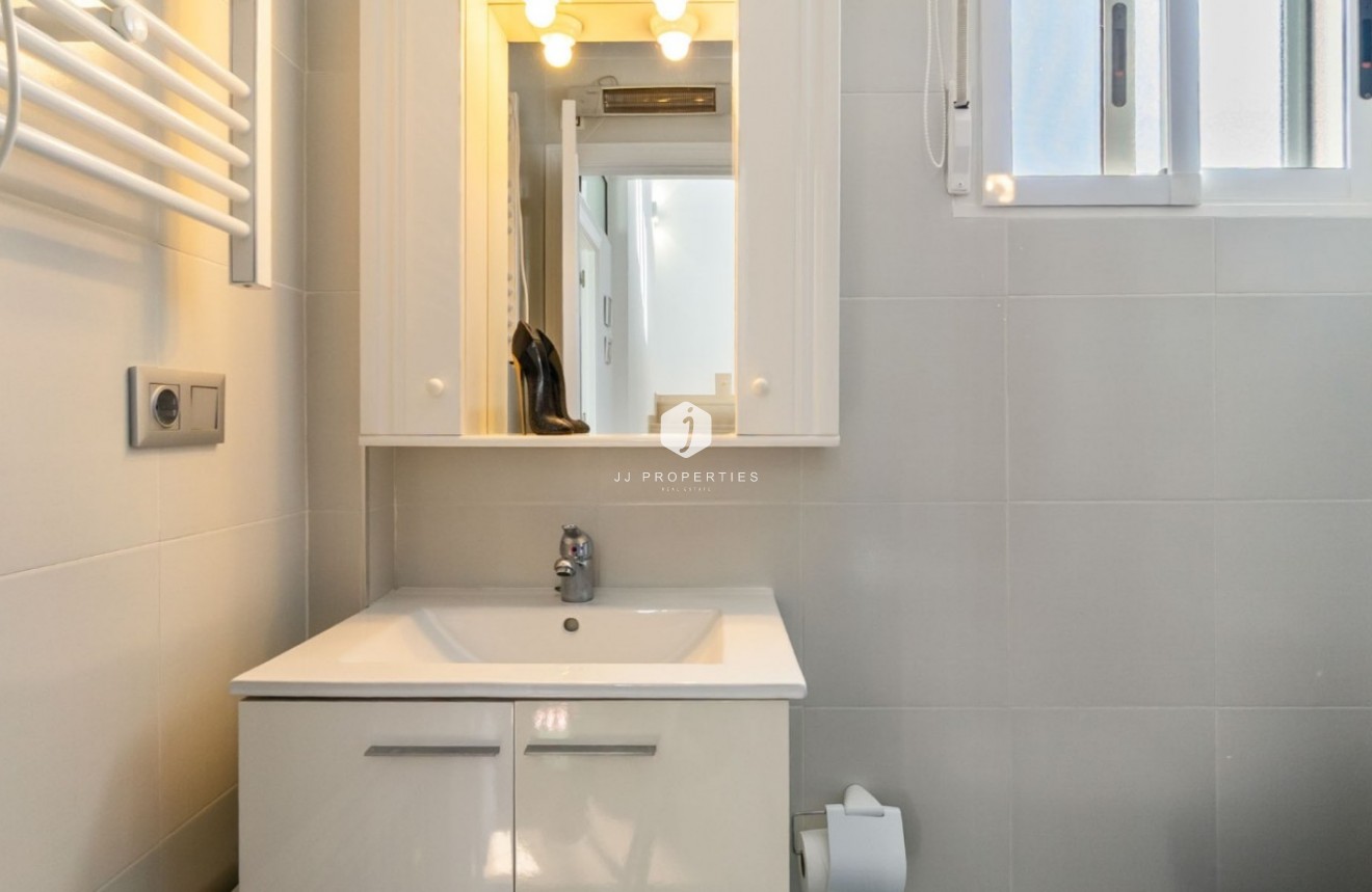 Resale - Chalet -
Orihuela Costa - Costa Blanca