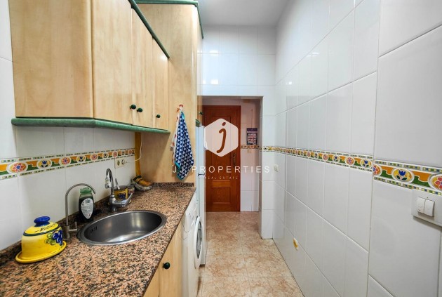 Resale - Chalet -
Torrevieja - Costa Blanca
