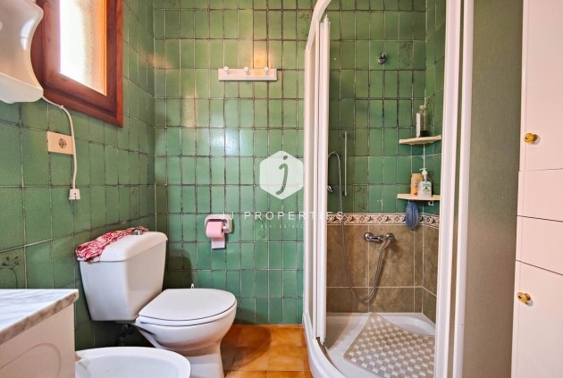 Resale - Chalet -
Torrevieja - Costa Blanca