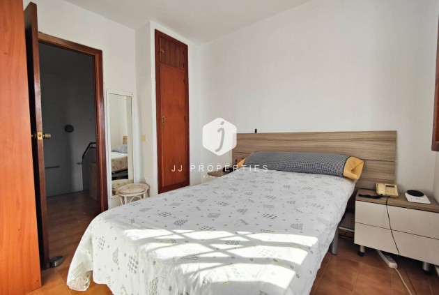 Resale - Chalet -
Torrevieja - Costa Blanca