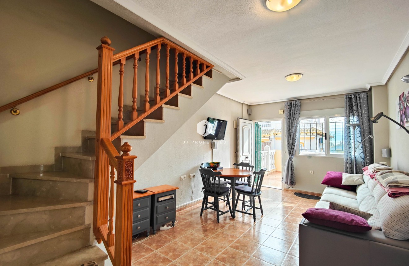 Resale - Chalet -
Orihuela Costa - Costa Blanca