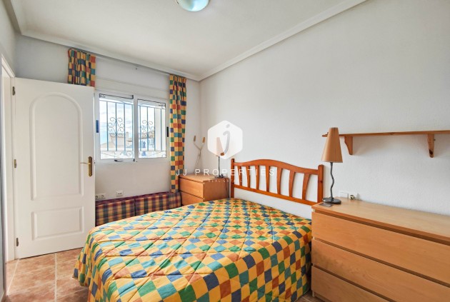 Resale - Chalet -
Orihuela Costa - Costa Blanca