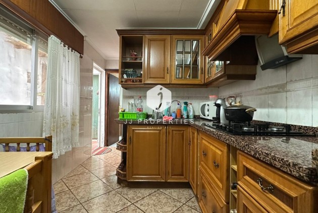 Resale - Apartment / flat -
Torrevieja - Estacion de autobuses