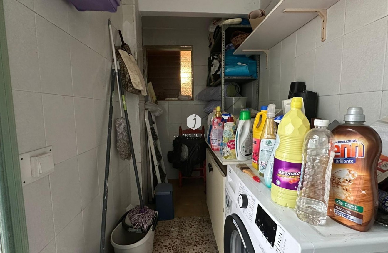 Resale - Apartment / flat -
Torrevieja - Estacion de autobuses