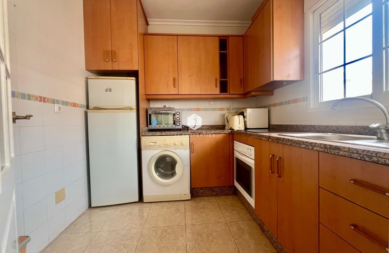 Resale - Bungalow -
San Fulgencio - La Marina