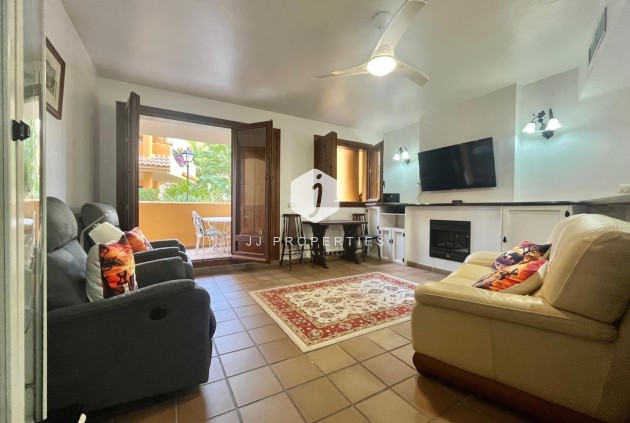 Resale - Bungalow -
Torrevieja - Punta prima