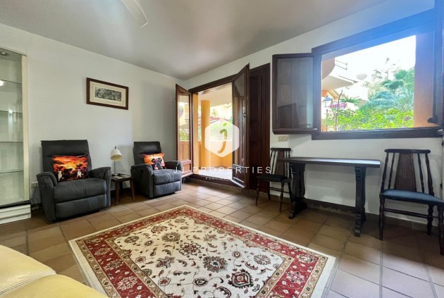 Resale - Bungalow -
Torrevieja - Punta prima