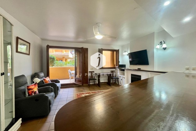 Resale - Bungalow -
Torrevieja - Punta prima