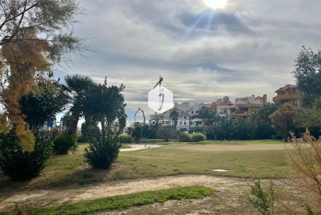 Resale - Bungalow -
Torrevieja - Punta prima