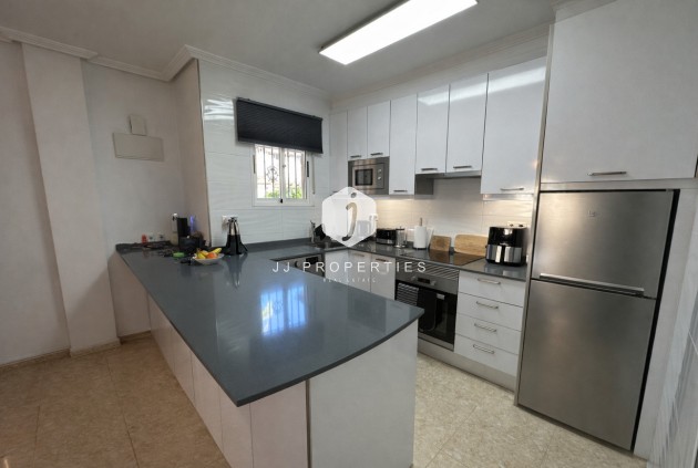Resale - Chalet -
Orihuela Costa - Villa's San Jose IV
