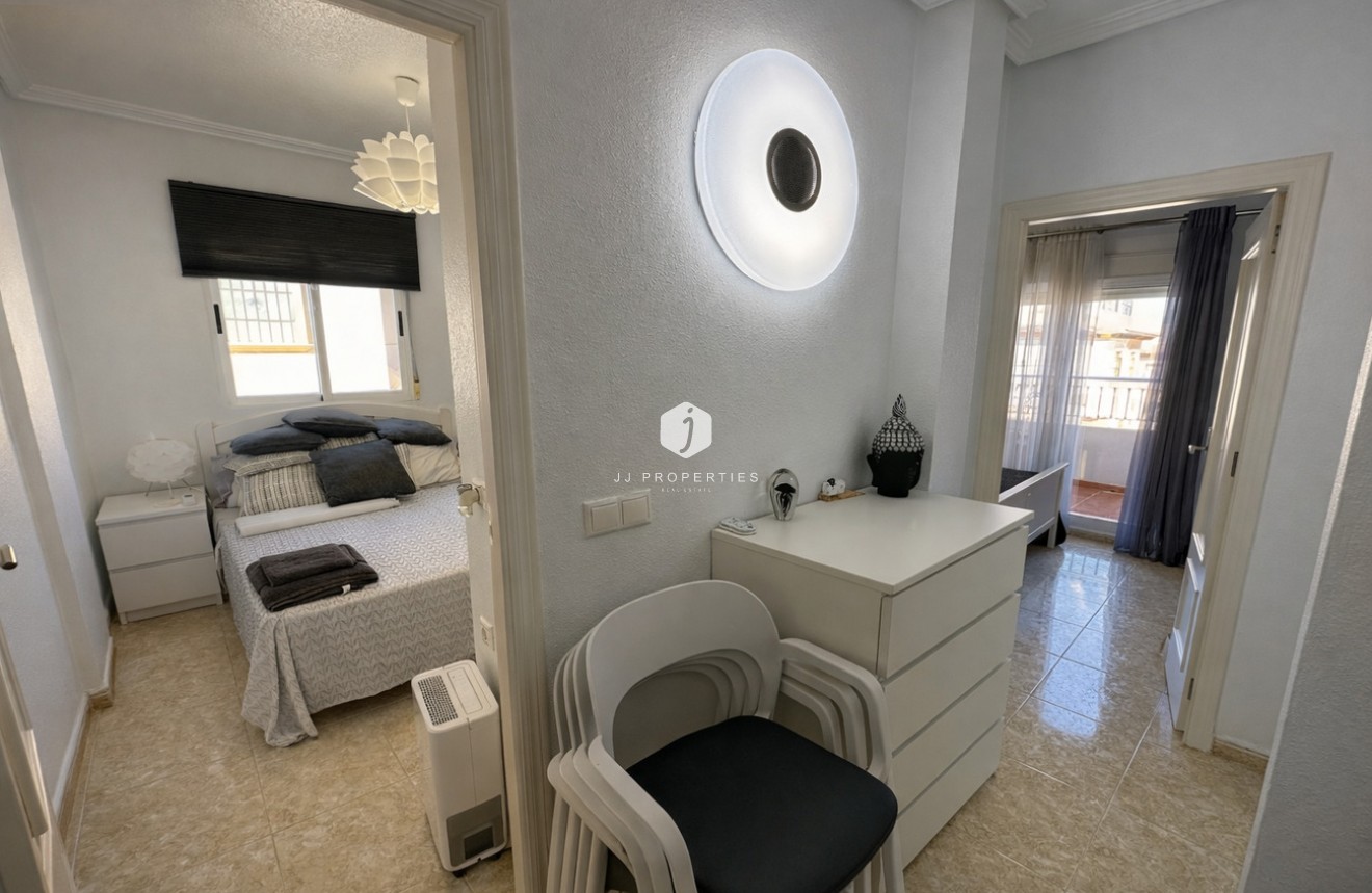 Resale - Chalet -
Orihuela Costa - Villa's San Jose IV