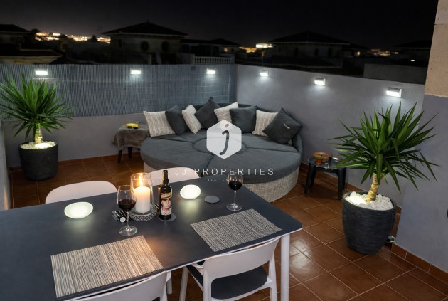 Resale - Chalet -
Orihuela Costa - Villa's San Jose IV