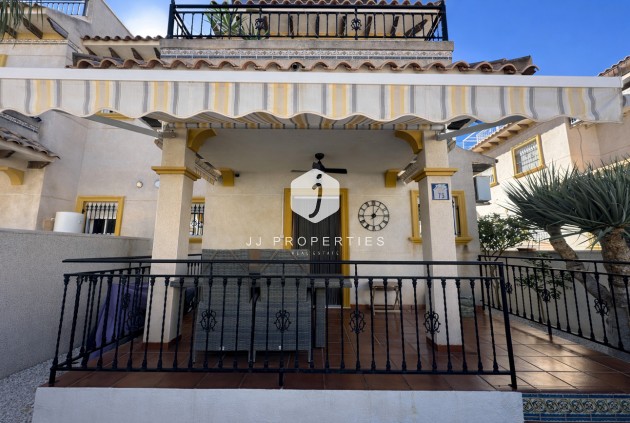 Resale - Chalet -
Orihuela Costa - Villa's San Jose IV