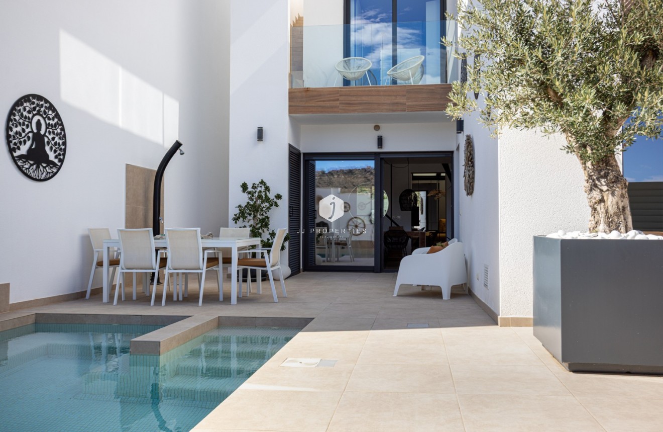 Resale - Villa -
Benijofar - Costa Blanca