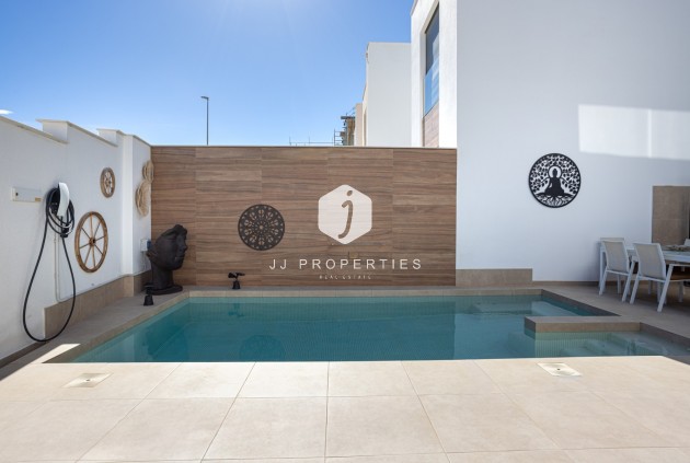 Resale - Villa -
Benijofar - Costa Blanca