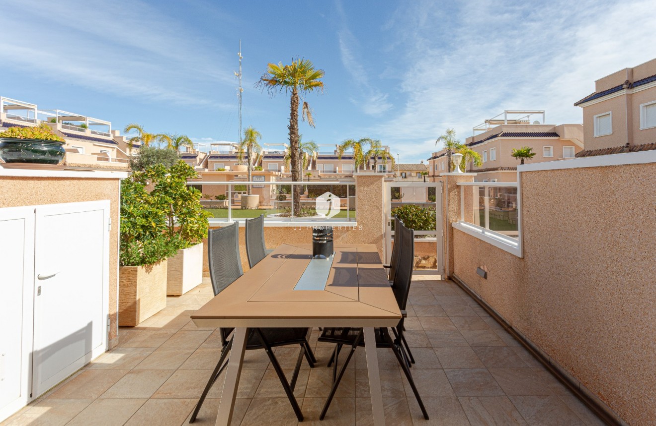 Resale - Villa -
Orihuela Costa - Costa Blanca