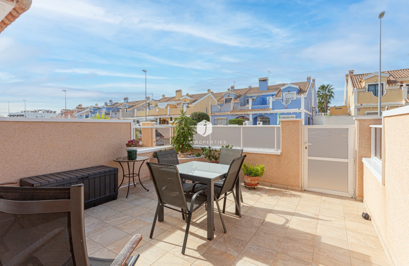 Resale - Villa -
Orihuela Costa - Costa Blanca