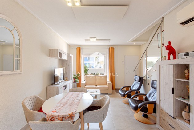 Resale - Villa -
Orihuela Costa - Costa Blanca