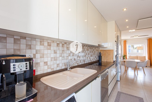 Resale - Villa -
Orihuela Costa - Costa Blanca