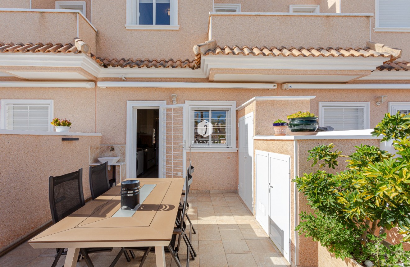 Resale - Villa -
Orihuela Costa - Costa Blanca