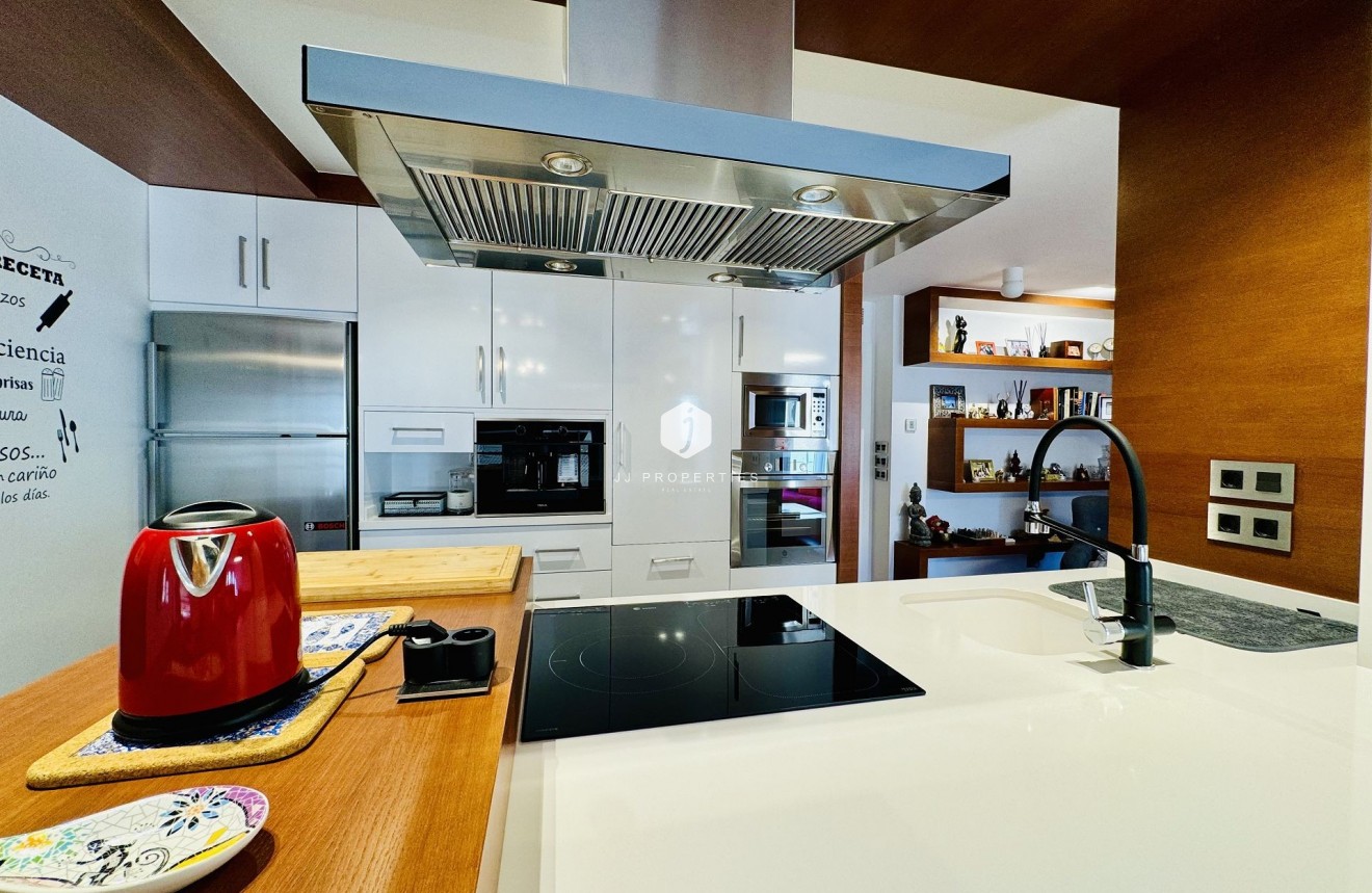 Resale - Apartment / flat -
Torrevieja - Costa Blanca