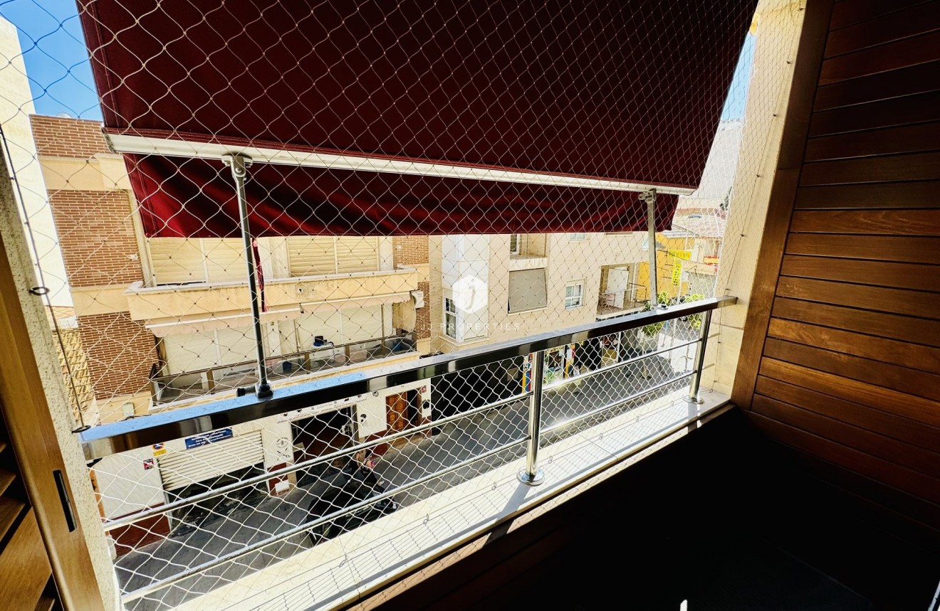 Resale - Apartment / flat -
Torrevieja - Costa Blanca