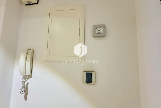 Resale - Apartment / flat -
Torrevieja - Costa Blanca