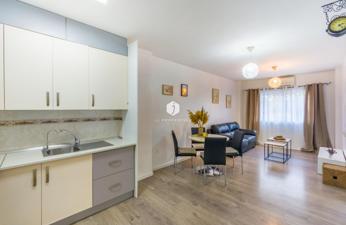 D'occasion - Appartement -
Torrevieja - Estacion de autobuses