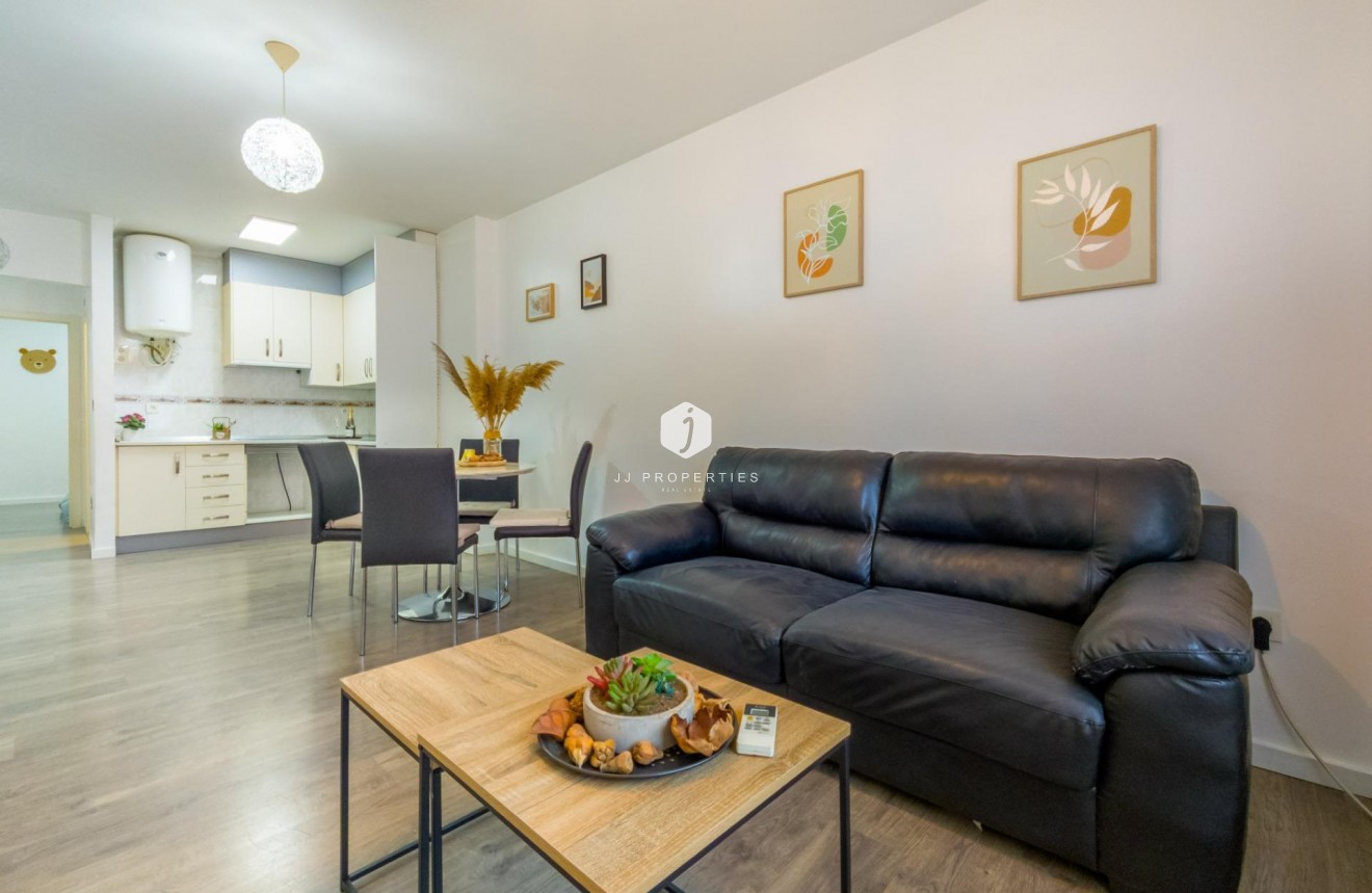 D'occasion - Appartement -
Torrevieja - Estacion de autobuses