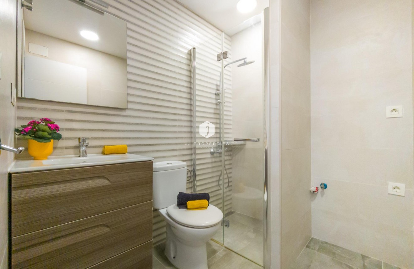 D'occasion - Appartement -
Torrevieja - Estacion de autobuses