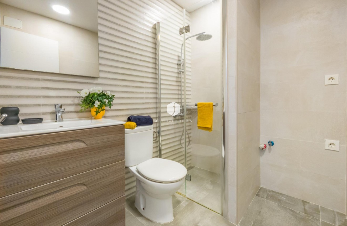 D'occasion - Appartement -
Torrevieja - Estacion de autobuses