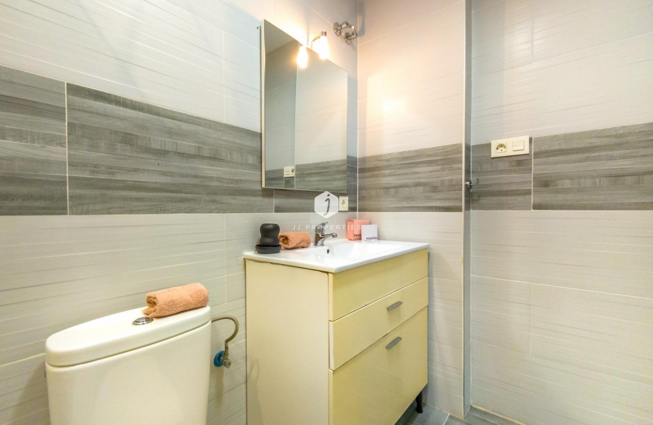 D'occasion - Appartement -
Torrevieja - Estacion de autobuses