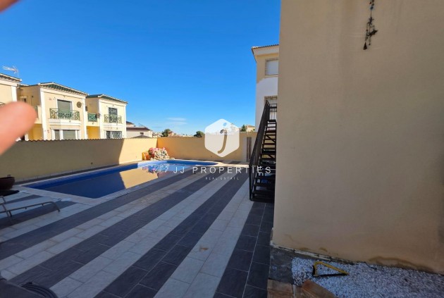 Resale - Villa -
Orihuela Costa - Villamartín-las Filipinas