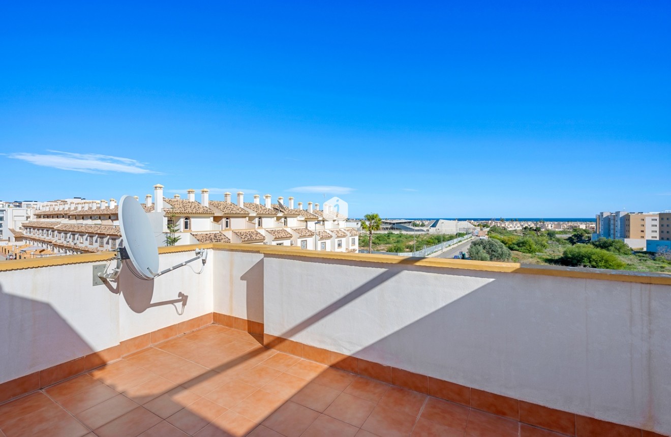 Resale - Villa -
Orihuela Costa - Costa Blanca