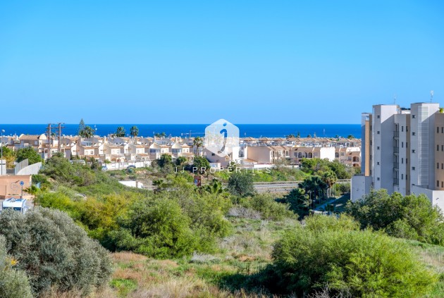 Resale - Villa -
Orihuela Costa - Costa Blanca