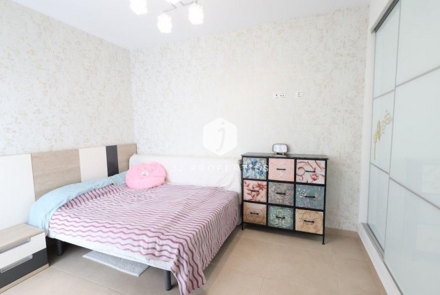 Resale - Chalet -
Orihuela Costa - Costa Blanca