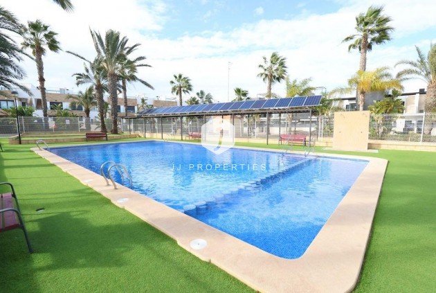 Resale - Chalet -
Orihuela Costa - Costa Blanca