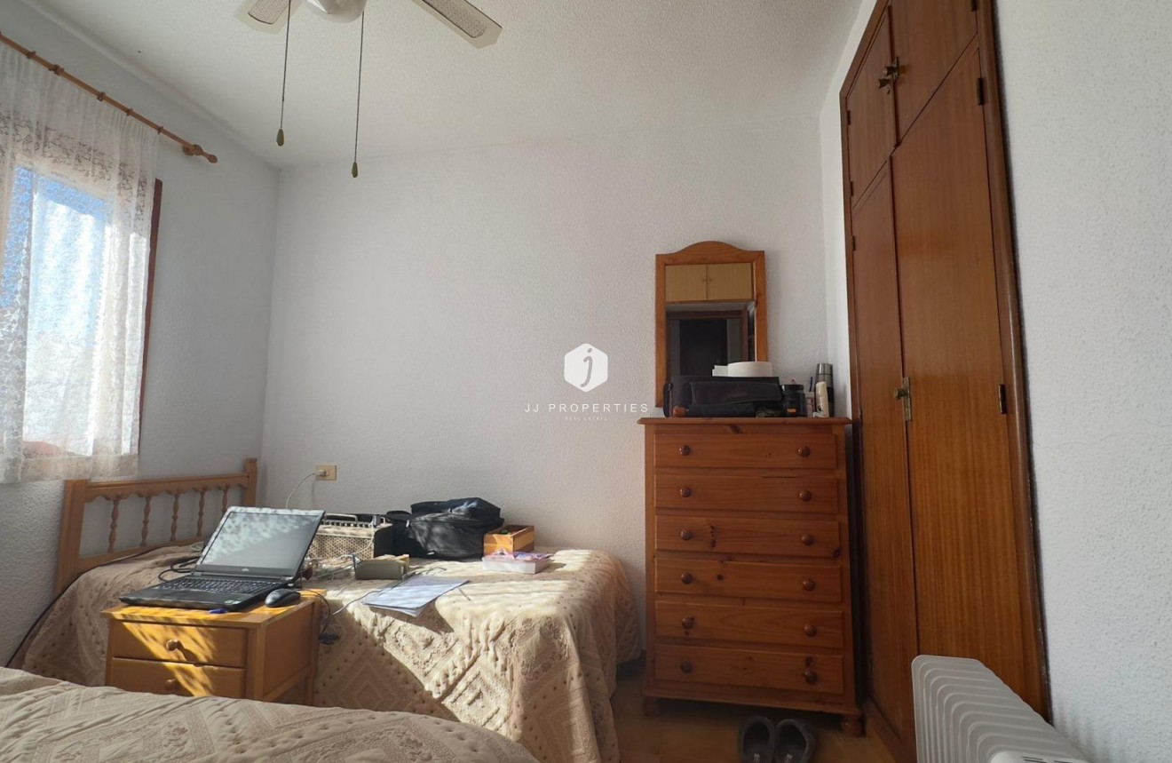 D'occasion - Chalet -
Torrevieja - Centro